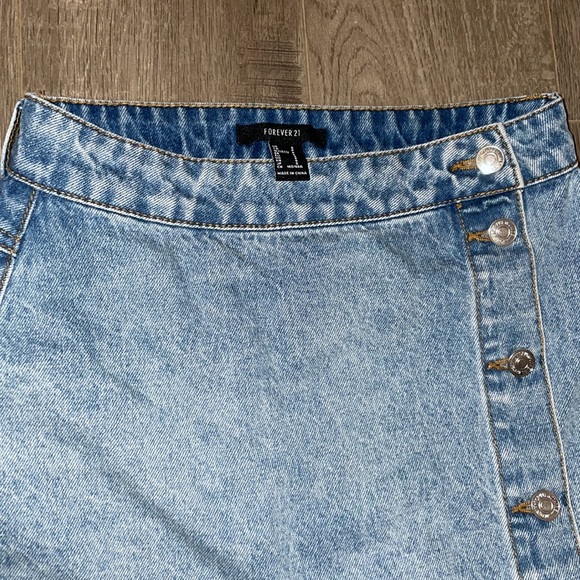 Forever21 - Picture 5 of 6